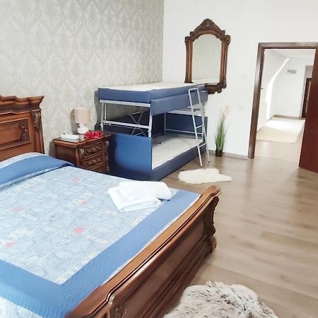 Brasov Central Suites Bagian luar foto
